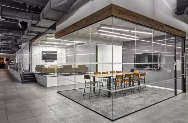 高級灰辦公室裝修案例展示